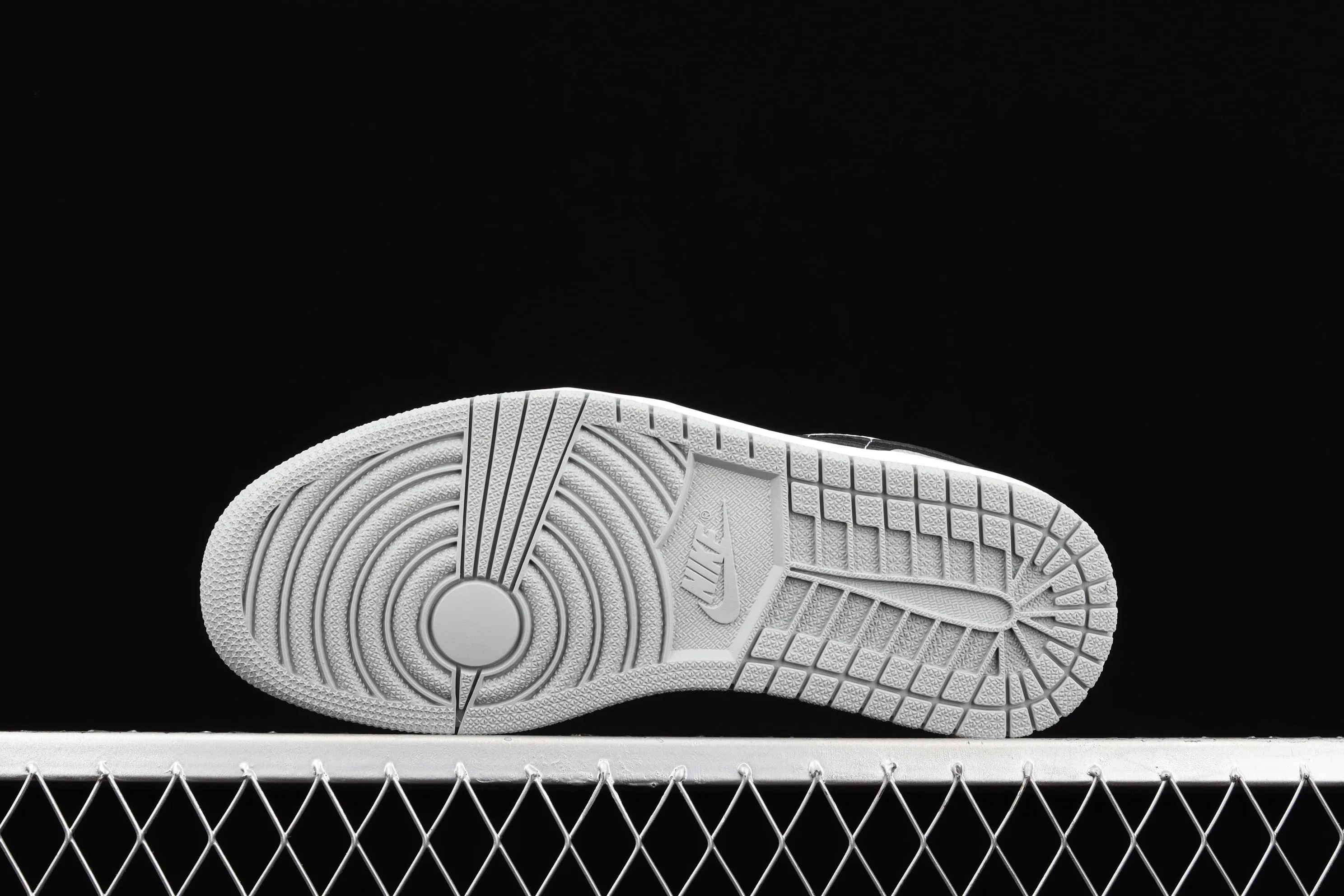 All categories Air Jordan Jordan series basketball shoes Air Jordan 1 Low X version Air Jordan 1 Low AJ1 Joe 1 low-top cultural and leisure sports sneakers 553558-110